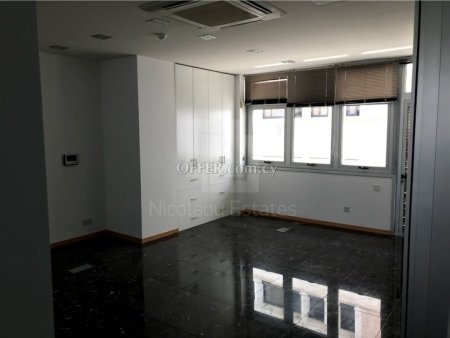 Whole floor office space in Nicosia s town center - 9