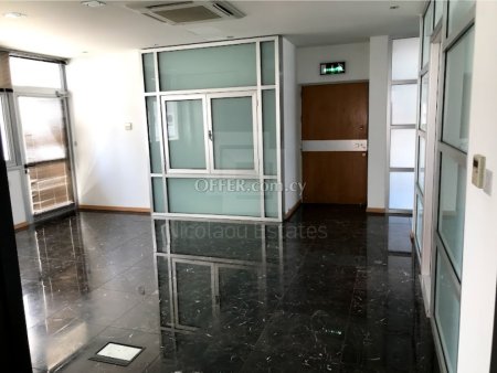 Whole floor office space in Nicosia s town center - 9