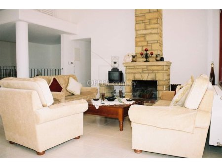 Beautiful Retreat Villa in Moniatis Limassol Cyprus - 7