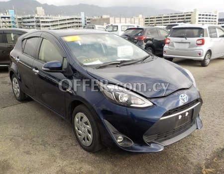 2019 Toyota AQUA 1.5L Automatic Hatchback - 5