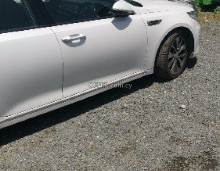2017 KIA Optima 1.7L Diesel Automatic Sedan - 3