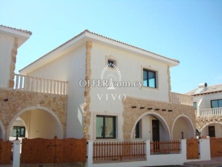 THREE BEDROOM VILLA IN TRADITIONAL AND MODERN ARCHITECTURE - 5