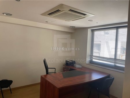 Large office space in Agioi Omologites area of Nicosia - 4