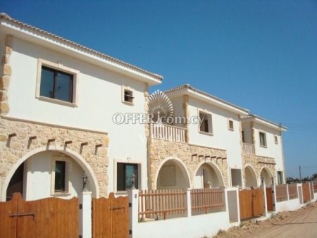 THREE BEDROOM VILLA IN TRADITIONAL AND MODERN ARCHITECTURE - 4