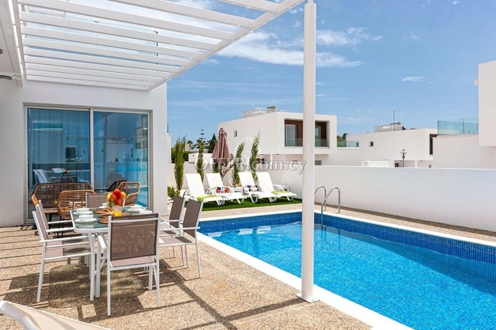 THREE BEDROOM VILLA WITH ROOF GARDEN FOR SALE IN AYIA NAPA - 9