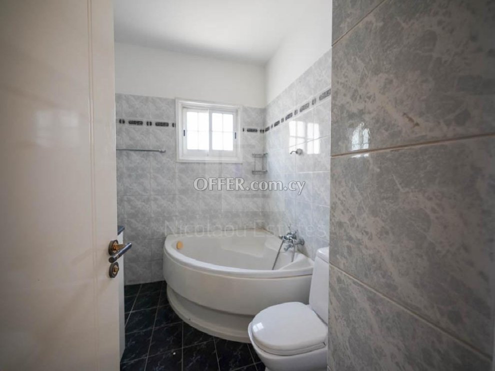 Four Bedroom House with Basement For Sale in Palouriotissa Nicosia - 2