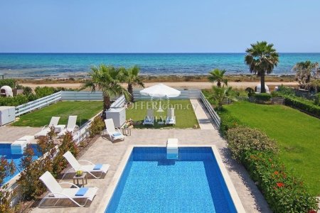 BEACHFRONT FULLY FURNISHED 3-BEDROOM VILLA IN AYIA NAPA!