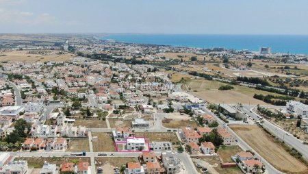 4 Bed House for Sale in Oroklini, Larnaca - 1