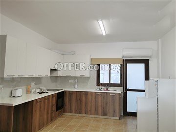  3 Bedroom Maisonaitte In Agros Village, Limassol