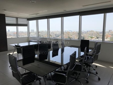 Modern office space available for rent in Mesa Gitonia