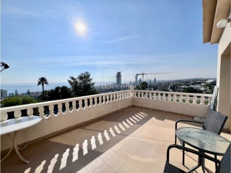 Beautiful Five Bedroom Villa with Sea View in Agios Tychonas - 8