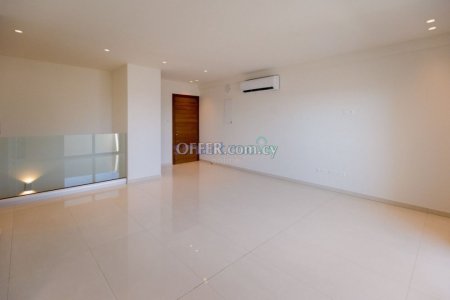 2 Bedroom Duplex Apartment For Rent Limassol - 9