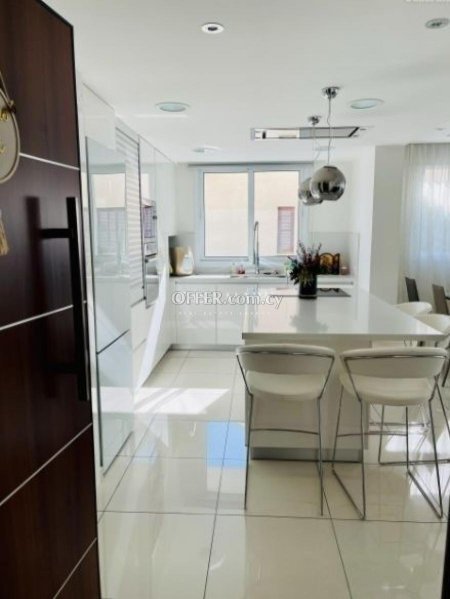 For sale luxury two bedroom apartment in Strovolos - 6