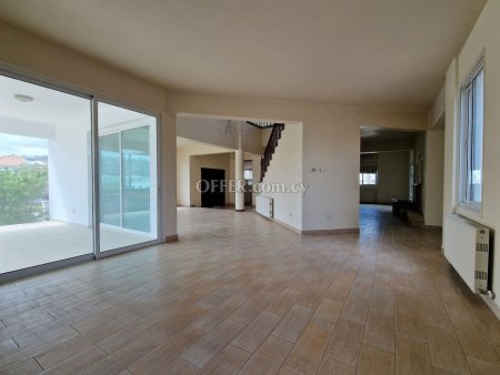 4 Bed House for Sale in Oroklini, Larnaca - 7