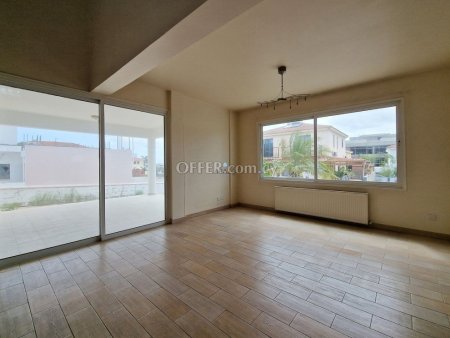 4 Bed House for Sale in Oroklini, Larnaca - 6