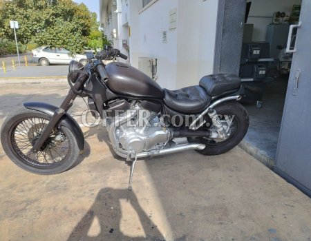 Suzuki Intruder