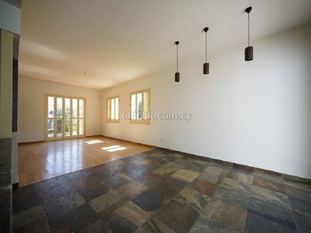New For Sale €725,000 House 4 bedrooms, Detached Nicosia (center), Lefkosia Nicosia - 6