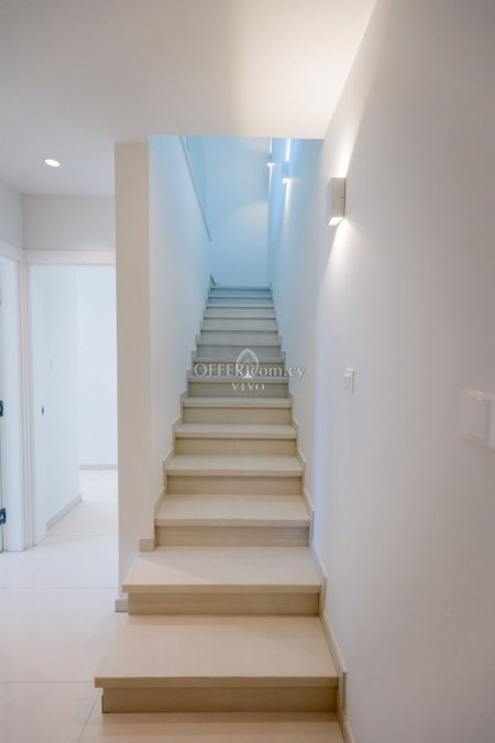MODERN 2-BEDROOM DUPLEX APARTMENT WITH COMMUNAL ROOF TERRACE IN GERMASOGEIA AREA - 6