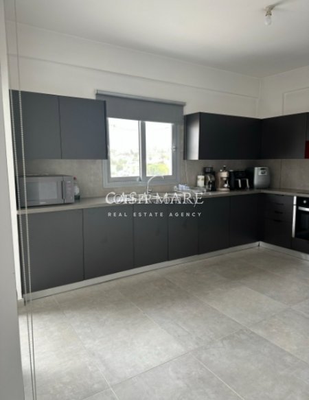 For sale luxury two bedroom  flat in Makeonitissa  - 2