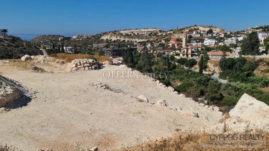 Residential Plot in Agios Tychonas - 2