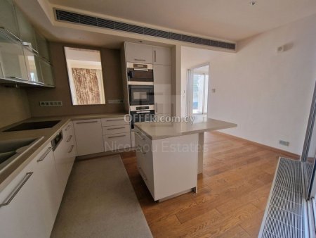 Three bedroom house plus Office room and pool in Engomi area Nicosia - 10