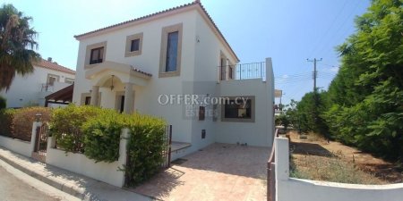 Three Bedroom House in Vrysoulles