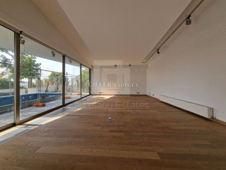 Three bedroom house plus Office room and pool in Engomi area Nicosia - 5