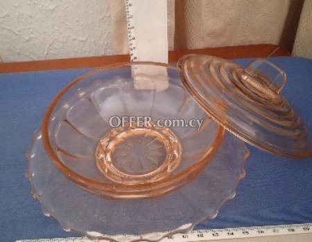 Παλαιά γλυκόθήκη σε ροζ χρώμα. - 2