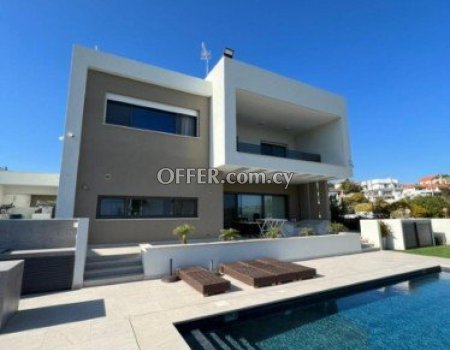 4 Bedroom House in Agios Athanasios Area