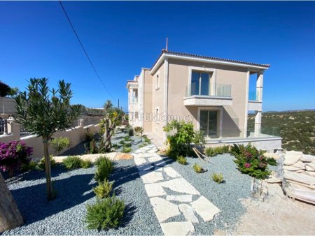 Luxury 6 bedrooms villa in Peyia