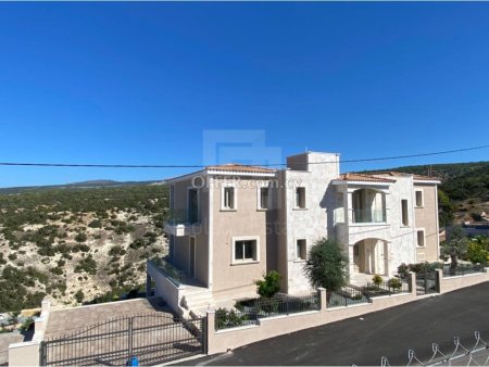 Luxury 6 bedrooms villa in Peyia - 5