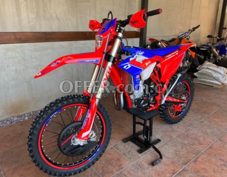 390 RR Racing Edition 4T