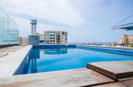 DUPLEX PENTHOUSE RESALE APARTMENT OF 4 BEDROOMS IN LIMASSOL CITY CENTER - 1