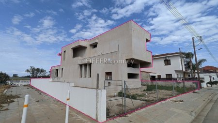 4 Bed House for Sale in Dromolaxia, Larnaca