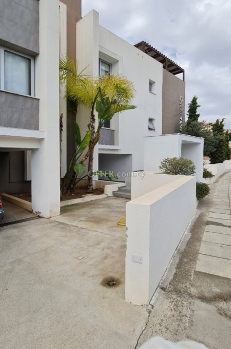 New For Sale €320,000 Apartment 2 bedrooms, Agios Athanasios Limassol - Main Photo