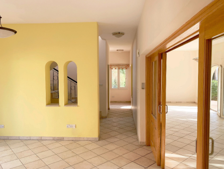 New For Sale €345,000 Maisonette 4 bedrooms, Semi-detached Strovolos Nicosia - 11