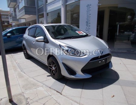 2018 Toyota AQUA 1.5L Hybrid Automatic Hatchback