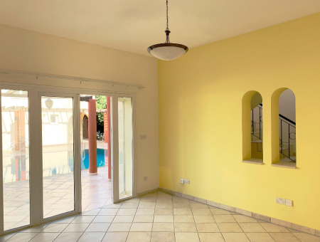 New For Sale €345,000 Maisonette 4 bedrooms, Semi-detached Strovolos Nicosia - 5