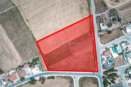 Field for Sale in Pervolia, Larnaca - 10