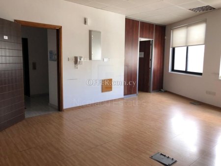Office space on a commercial road in Acropoli area close to the Central Bank - 5