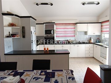 5 Bedroom House  In Geri, Nicosia - 6