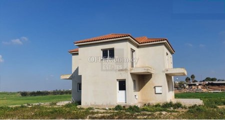 Incomplete 3bed house in Frenaros