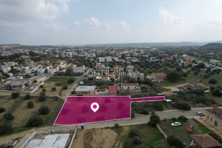 Residential field in Tseri Nicosia