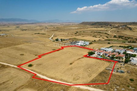 Residential field in Deneia Nicosia