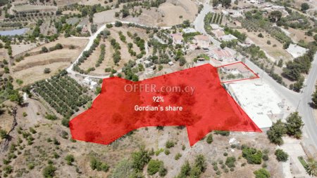 Shared residential field in Agia Marina Xyliatou Nicosia - 1