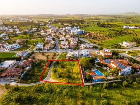 Residential field in Geri Nicosia
