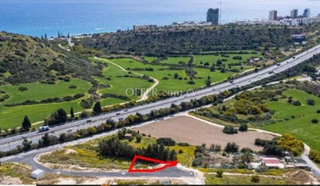 Residential plot under division in Agios Tychonas Limassol - 1