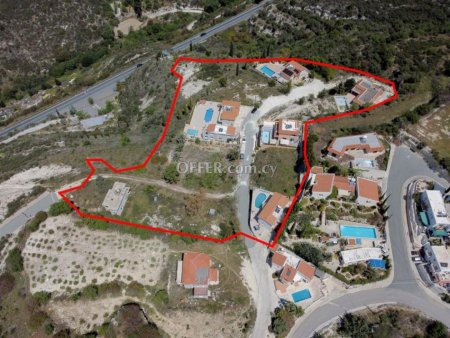 Shared residential field in Tsada Paphos - 1