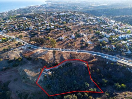 Residential field in Neo Chorio Paphos