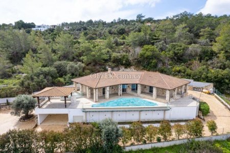 3 bedroom villa in Neo Chorio Paphos - 1